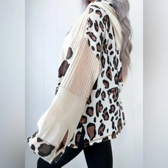 Leopard Print Zip-Up Hoodie - Picture 3 of 10